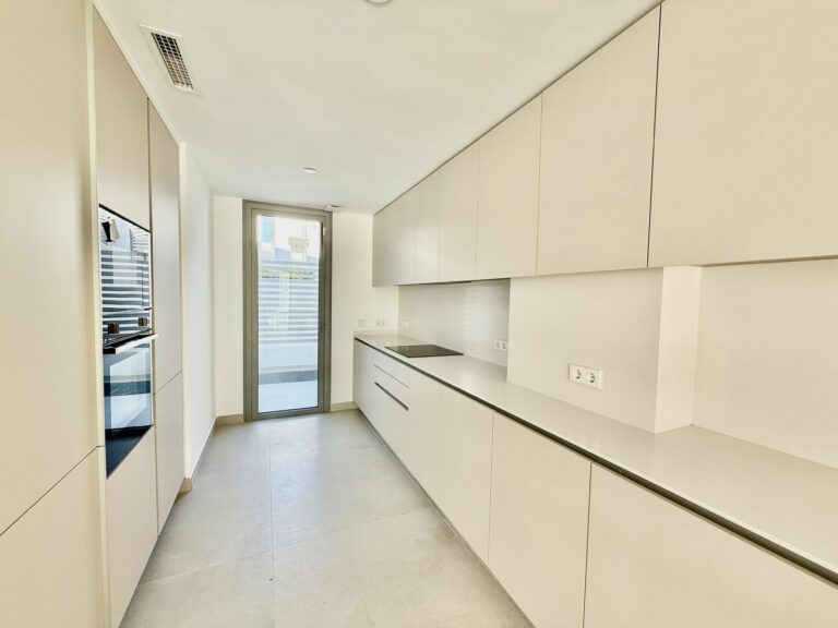 9870b81ca62ccd4b97c7832b6d6771d6 - 13