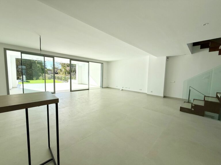 9870b81ca62ccd4b97c7832b6d6771d6 - 8