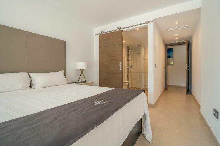 9952e73164431efd6149b4235d40a2e5 - 11