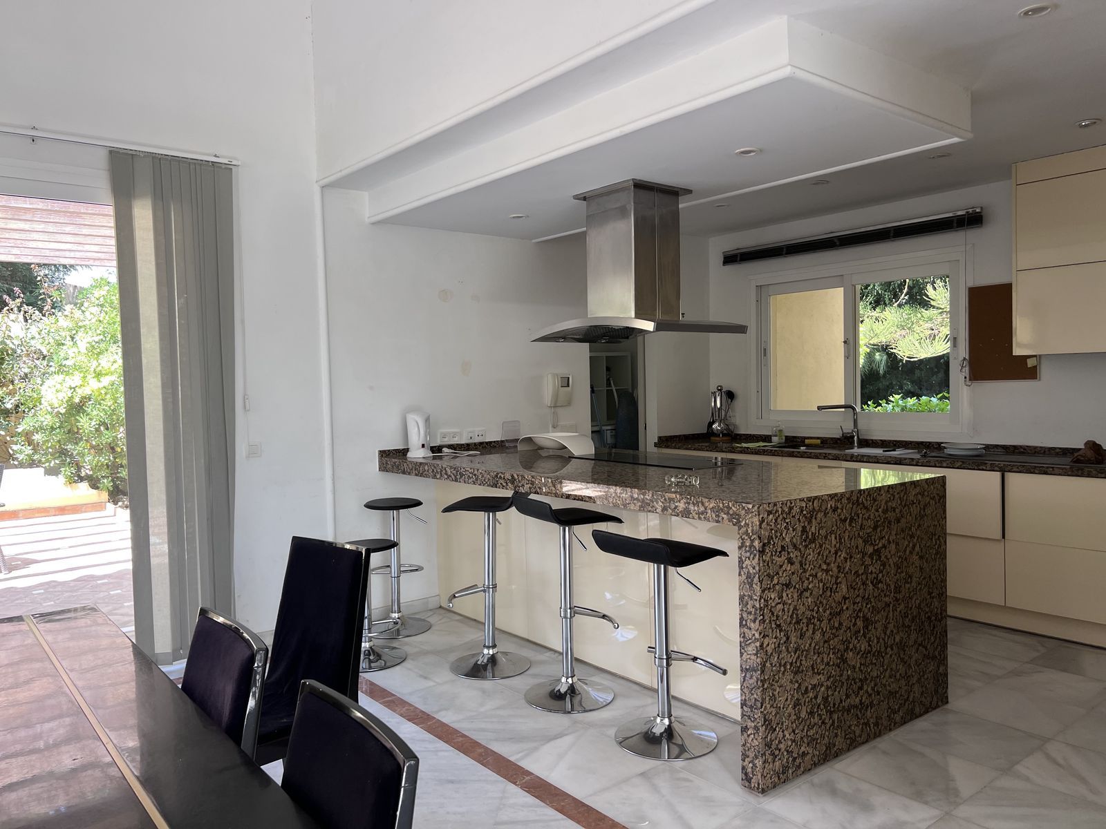 9a4e11c15e459dcc24b9b54a8f36d346 - 5