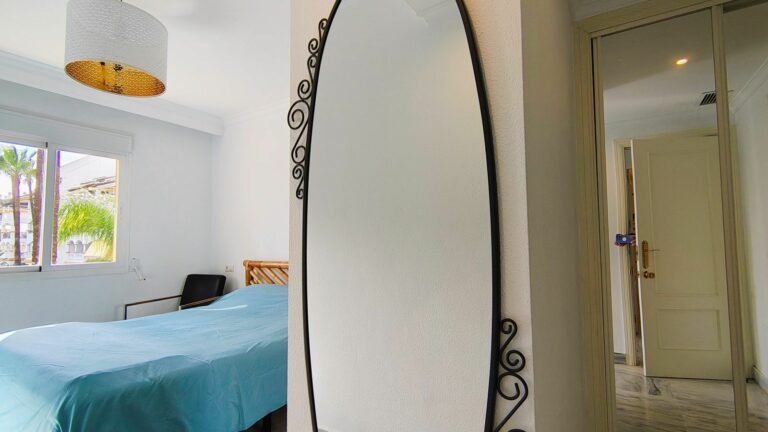 9bc0a25bf1f77d8129475c8680d7b6df - 15