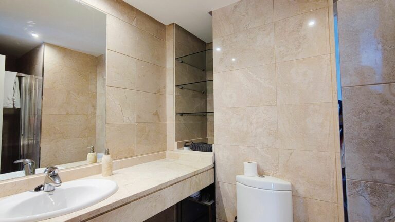 9bc0a25bf1f77d8129475c8680d7b6df - 16