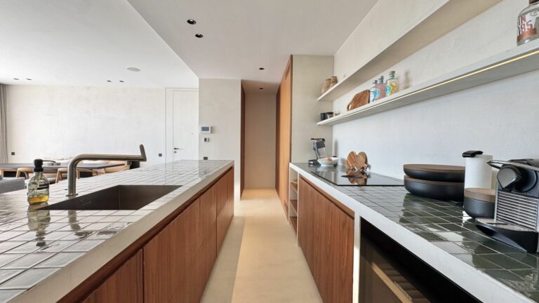 9d8f7416395da71b7dd38df671eb83a7 - 7