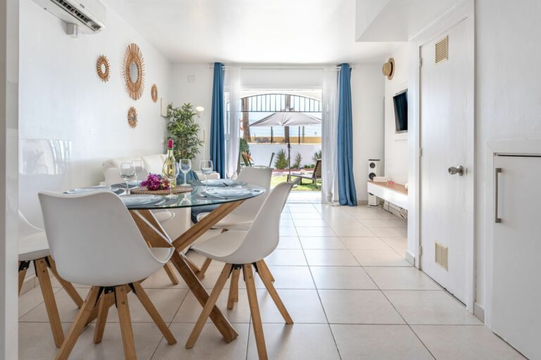 9e42b352a2ca1c72f0bec17f872f33e9 - 12