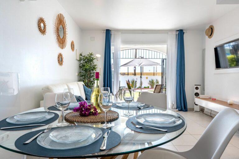 9e42b352a2ca1c72f0bec17f872f33e9 - 14