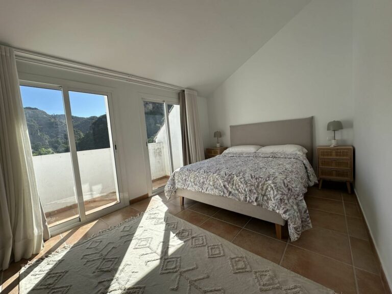 9f1cd381b57801ab82ae011f445c4906 - 11