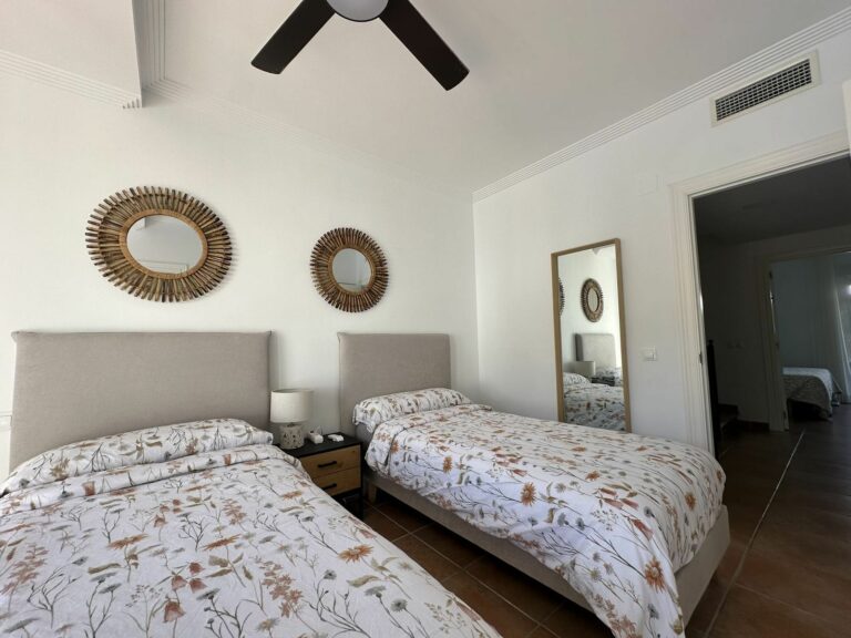 9f1cd381b57801ab82ae011f445c4906 - 12