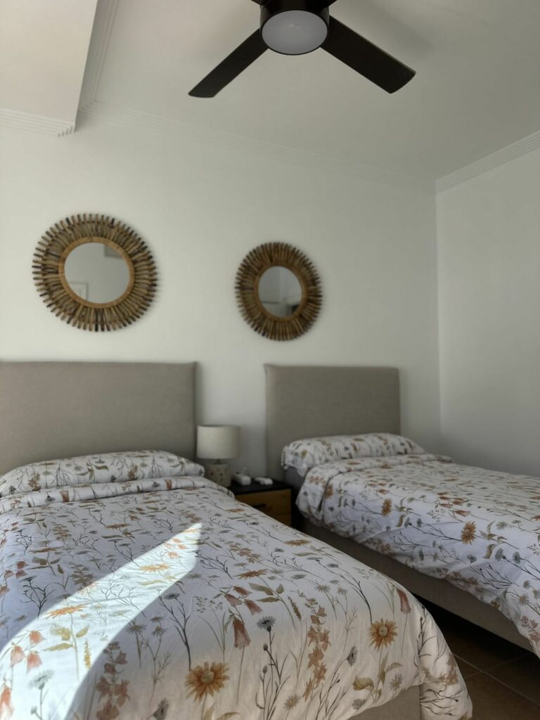 9f1cd381b57801ab82ae011f445c4906 - 14