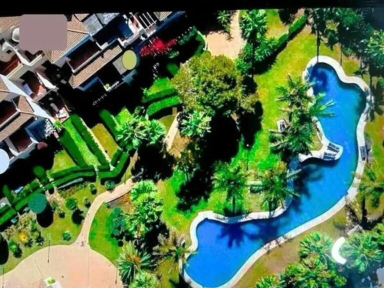 a0769fd301a3b7acc78f0bd92b251b27 - 1