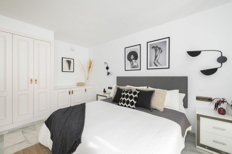 a1b3fb8d9c359c078e22f2b2812ae4c6 - 16