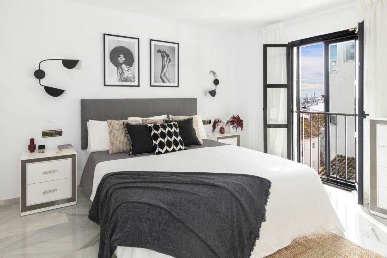 a1b3fb8d9c359c078e22f2b2812ae4c6 - 2