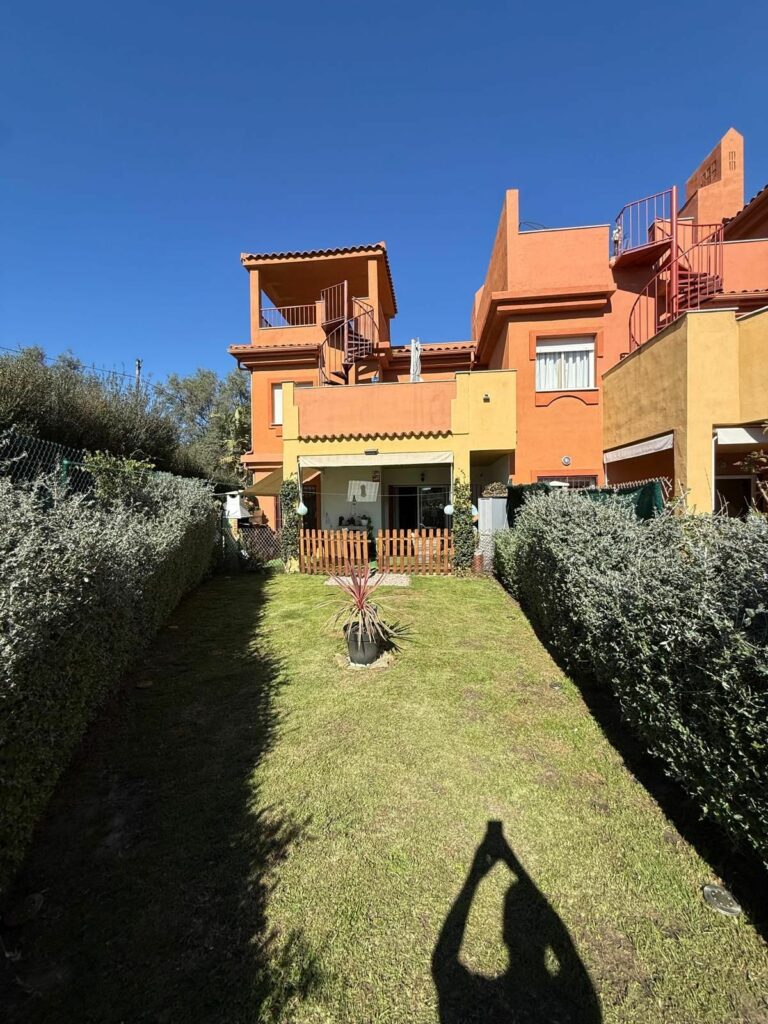 a32d292e7740444bfdb30a4916d9809b - 13