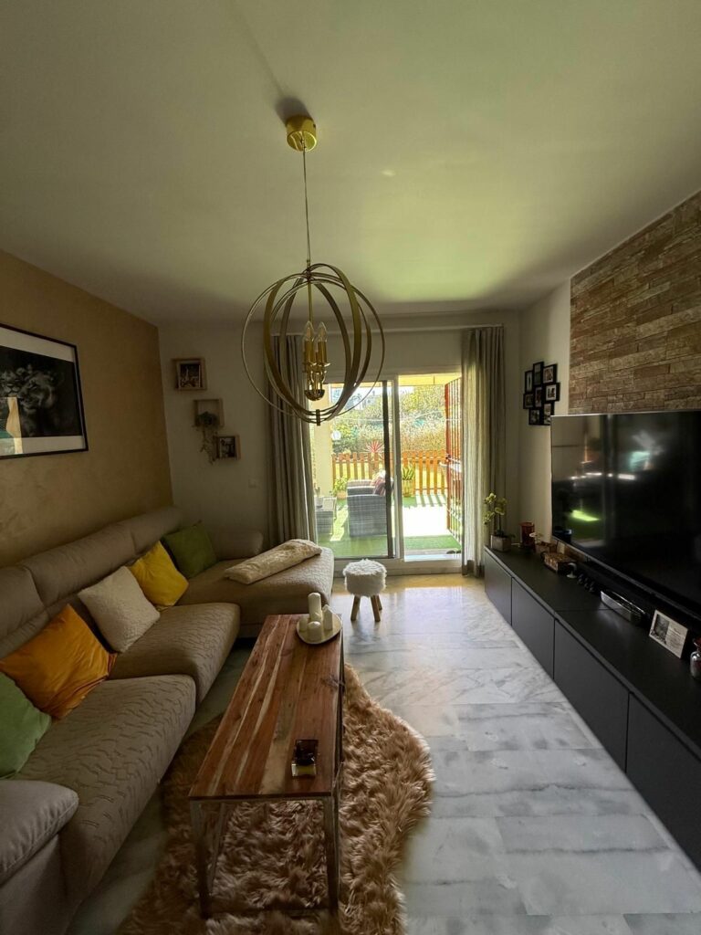 a32d292e7740444bfdb30a4916d9809b - 2