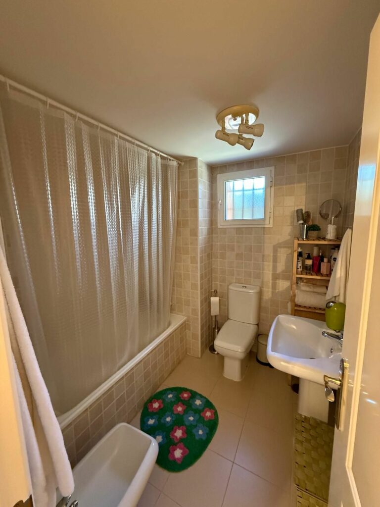 a32d292e7740444bfdb30a4916d9809b - 6