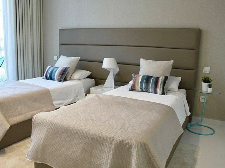 a3df3ab6177fa53db8cdeed88773cc74 - 15