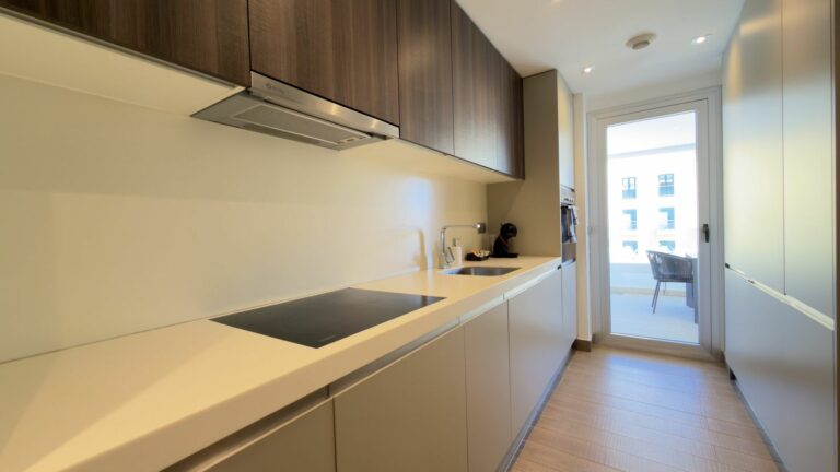 a4c08d18d89d4fef9e5e449f33a39a4d - 4