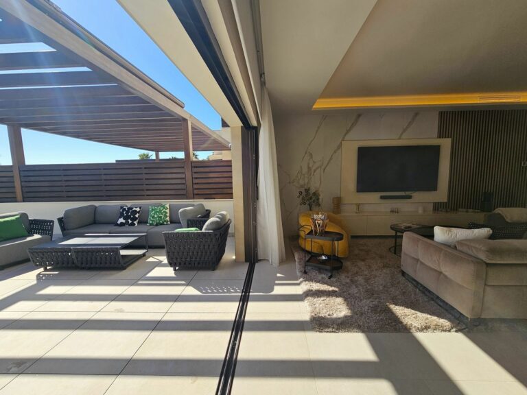 a5bba55c5ee818e23d1a75c3ebfa9bf0 - 15