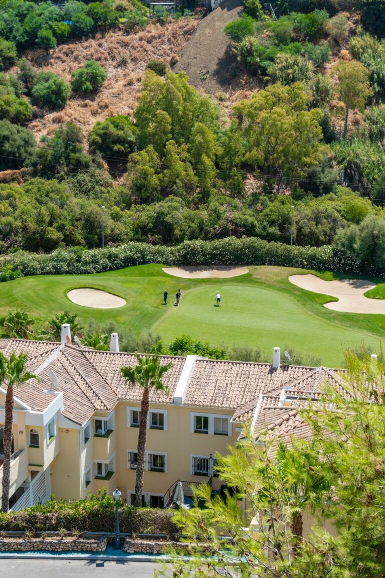 a606a91f94ce6a77aa03206b79e4b658 - 13