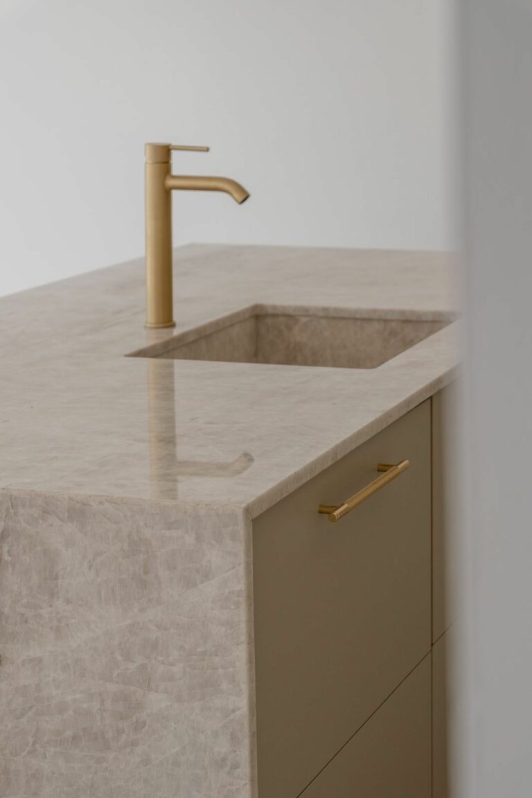 a606a91f94ce6a77aa03206b79e4b658 - 8