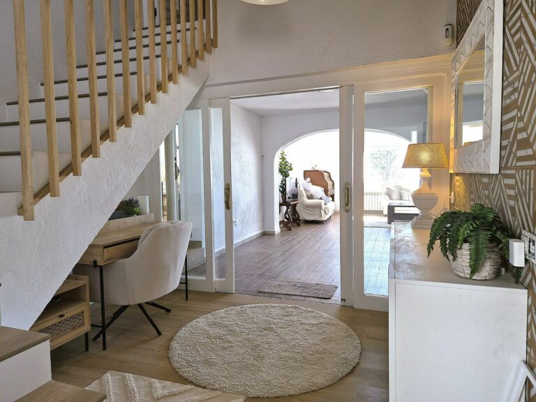 a8b938497e3f9d6e953656c5bb03a120 - 4