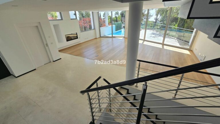 a922f2fdaf7a6e9afedf0318fb5906d7 - 6