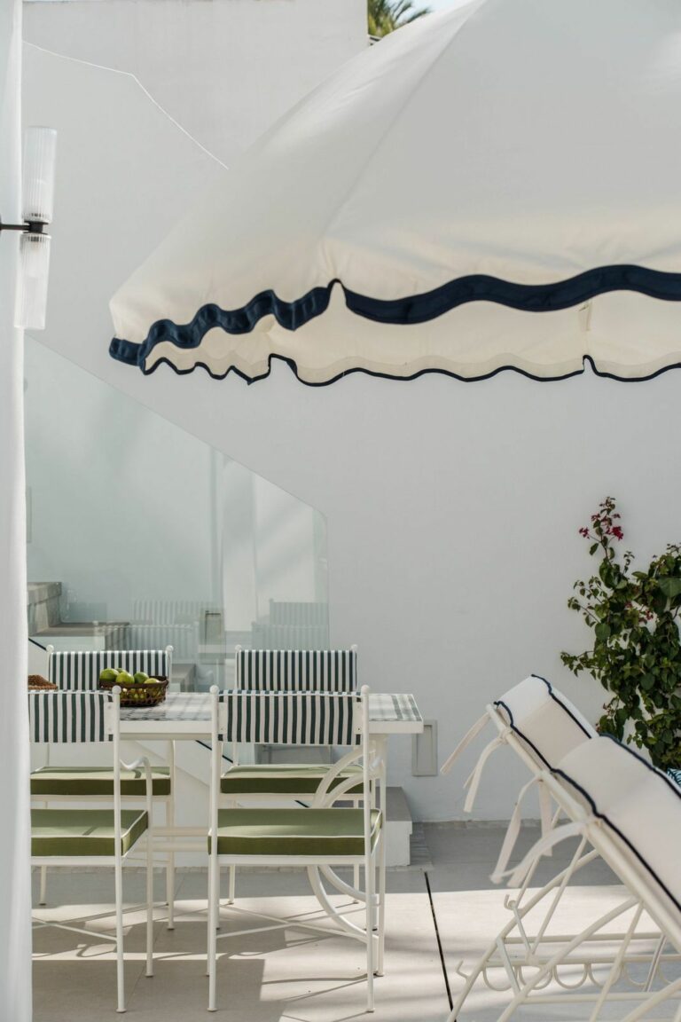 a93d01d1706b3a00f787328990924c4e - 7