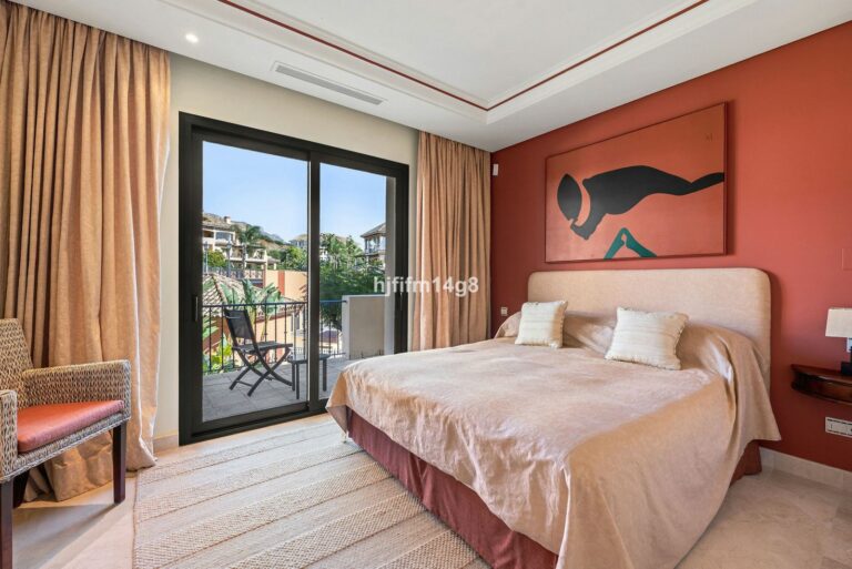 aa14b1a61facd5a2414cf2b89ce4f470 - 11