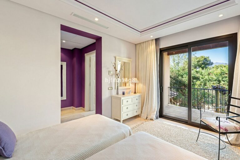 aa14b1a61facd5a2414cf2b89ce4f470 - 15