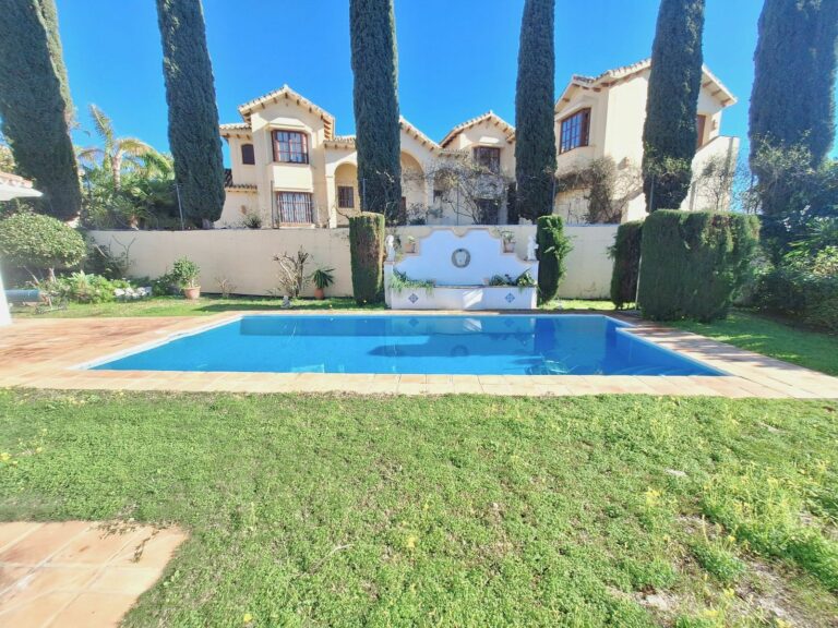 aaabe8456b9a4fe18e017ec8ff668112 - 14