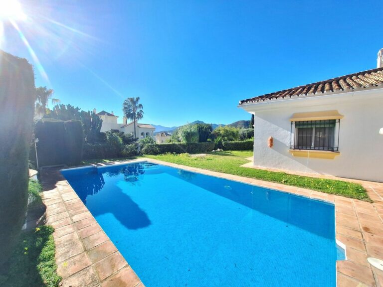 aaabe8456b9a4fe18e017ec8ff668112 - 5