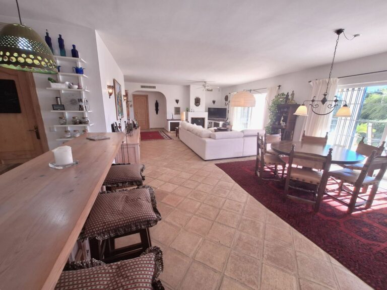 aaabe8456b9a4fe18e017ec8ff668112 - 9