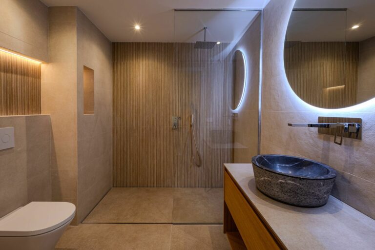 ab393e0c2e934e0f196a260b2895b6ff - 15