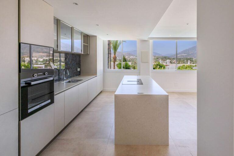 ab393e0c2e934e0f196a260b2895b6ff - 4