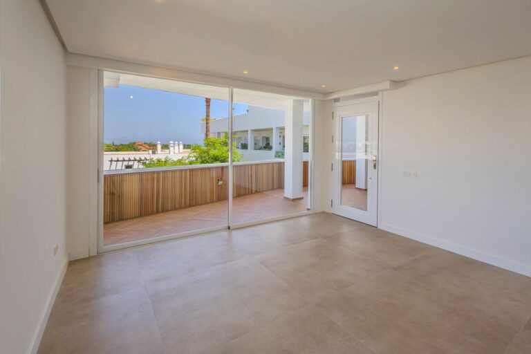 ab393e0c2e934e0f196a260b2895b6ff - 8