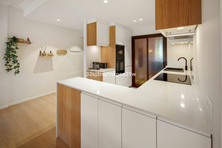 ab3de1801f15dca86c040a55a477c706 - 12