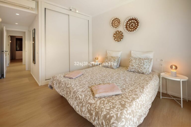 ab3de1801f15dca86c040a55a477c706 - 15