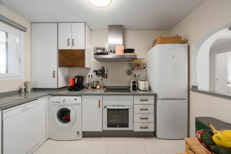 ac07581a406ae72c9b359c5984d1fd8e - 10