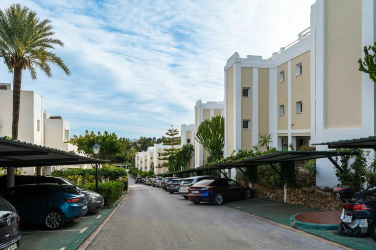 ac07581a406ae72c9b359c5984d1fd8e - 13