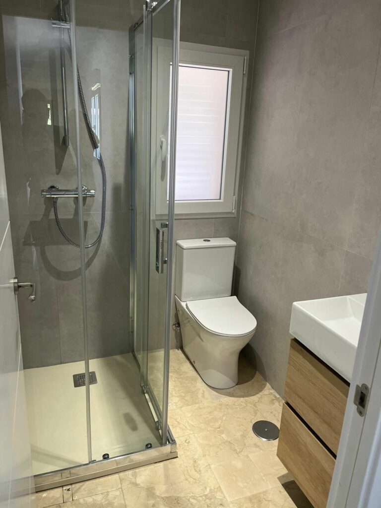 ac3cd9495eaa6d16220e5e63714bc526 - 13