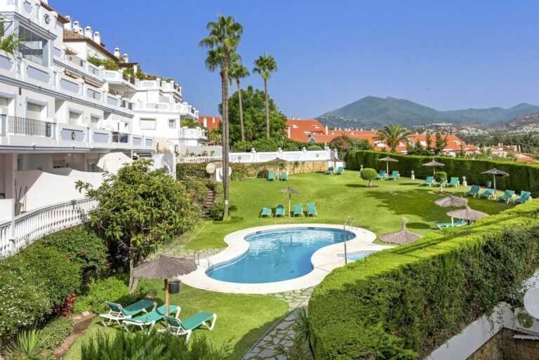 aca226cfe8f2418fee0bd8f5bfbb7388 - 14