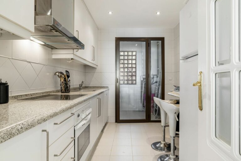 ad0693f19713c3f5a9600eea3e646823 - 12