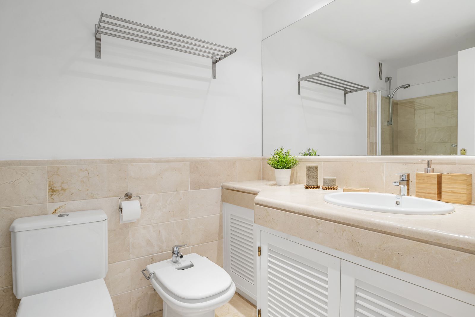 ad0693f19713c3f5a9600eea3e646823 - 14