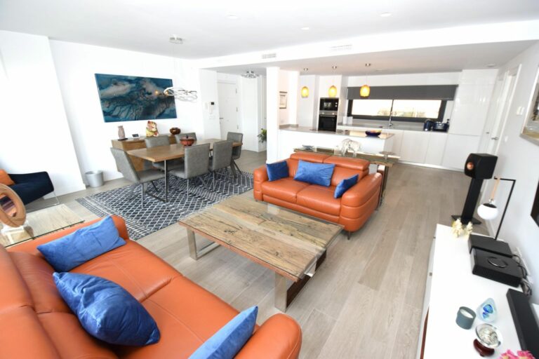 af2b66e1333a085d71aeb991e1a4243e - 1