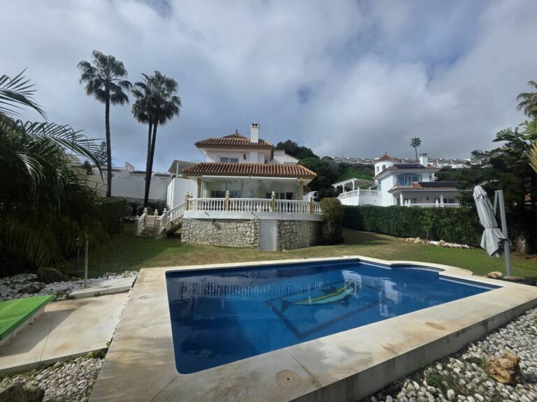 afec5bc2c2afc2e14fc7d4a867877cab - 1