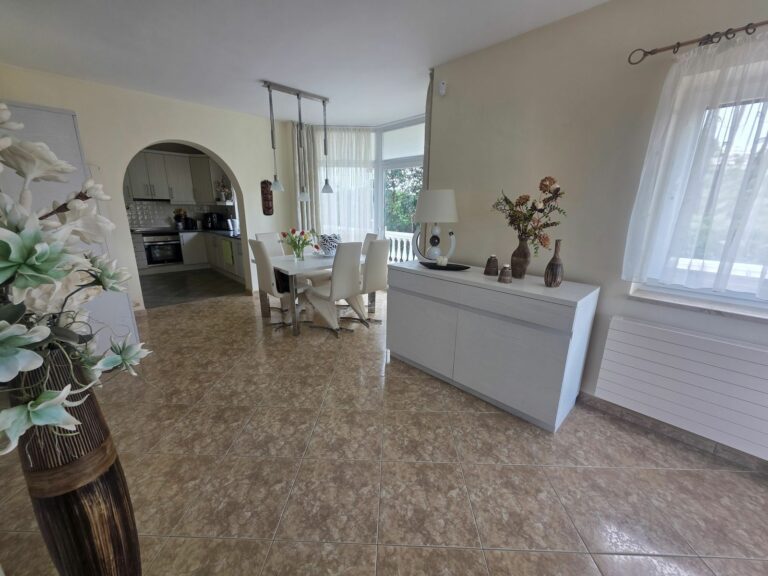 afec5bc2c2afc2e14fc7d4a867877cab - 5