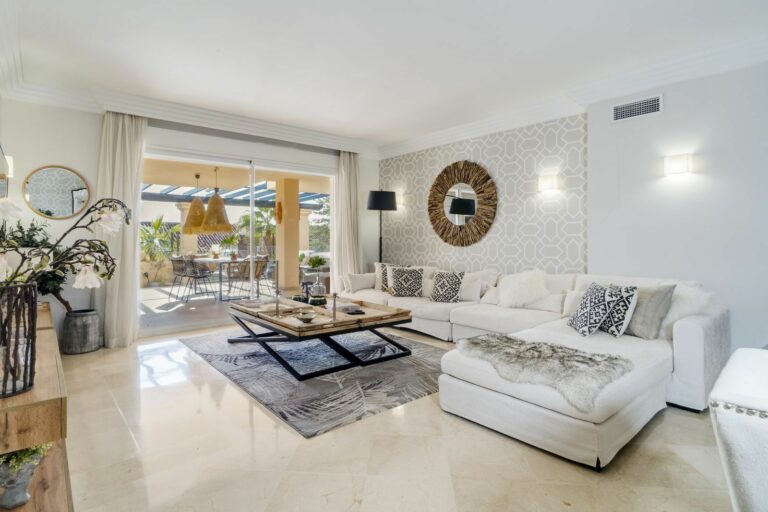 b017958b8d94db0bb01f26537d5a45f2 - 1