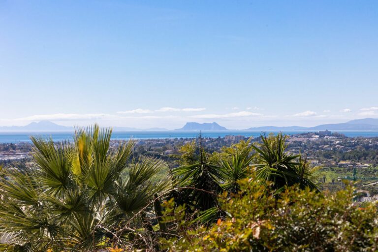 b123d57061f133e54657c4d241eb0b06 - 3