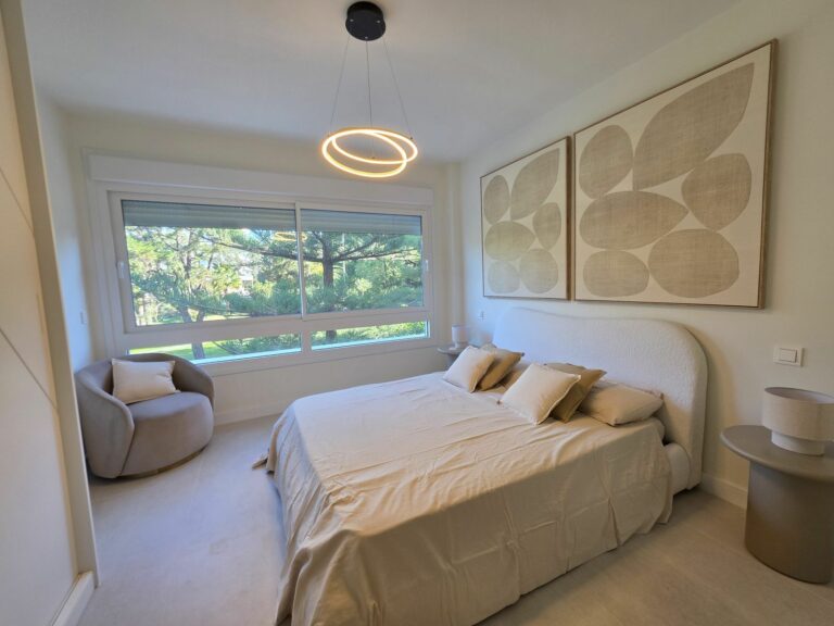 b1a44cadbabd077702cbd6076e3cb6fc - 12