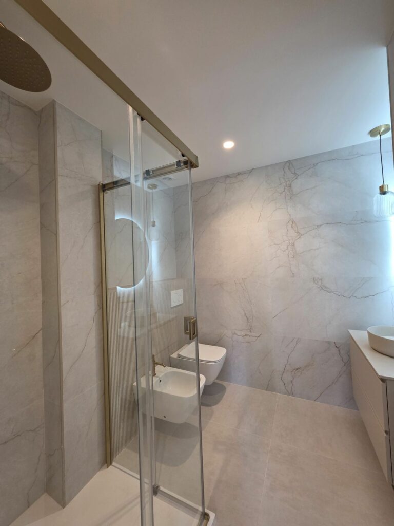 b1a44cadbabd077702cbd6076e3cb6fc - 13