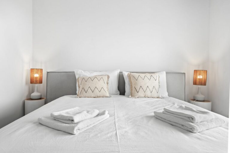 b2b0b3afd7e2dc48c808b99a72a73723 - 13